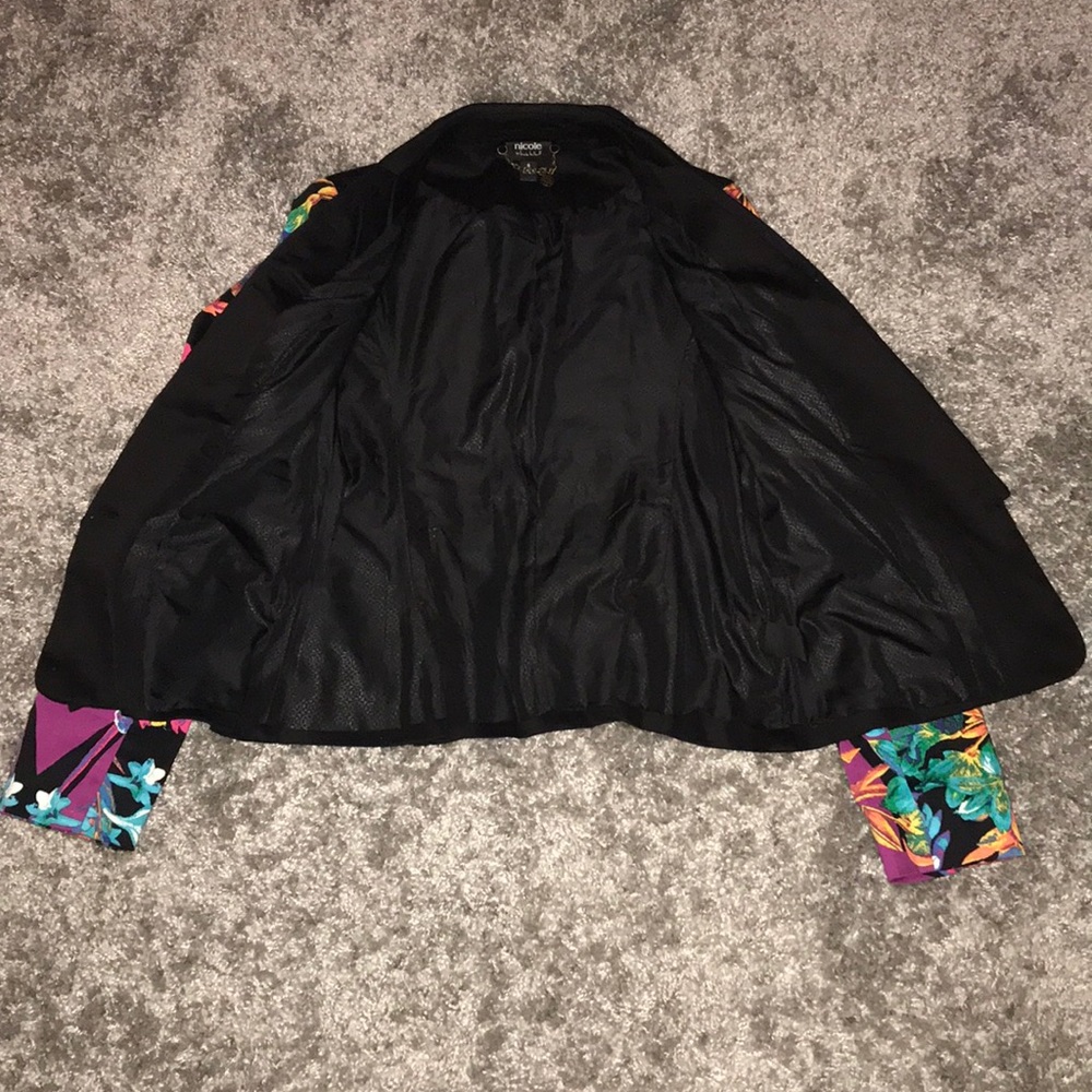 Blazer🌸 - Picture 3 of 4